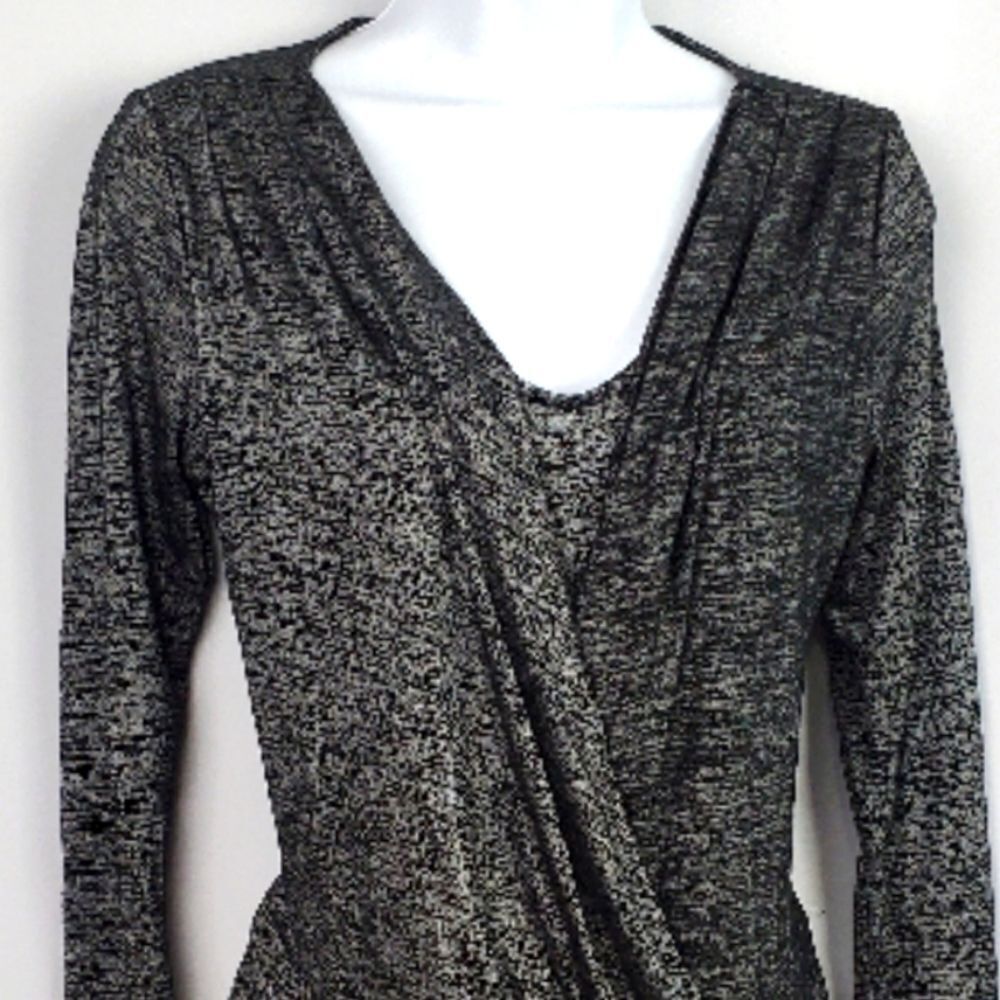 WHITE HOUSE BLACK MARKET Top